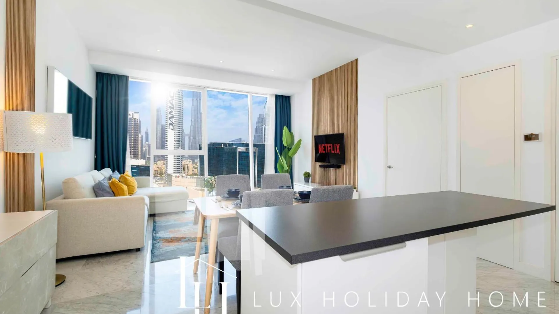Lux The Pad Executive Suite Burj Khalifa View 2 Dubai